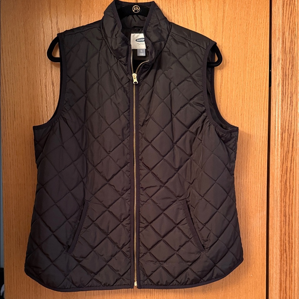 Old Navy Black Quilted Vest